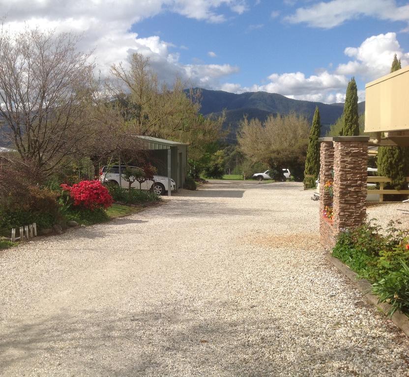 Bogong Moth Motel Mount Beauty Exteriér fotografie